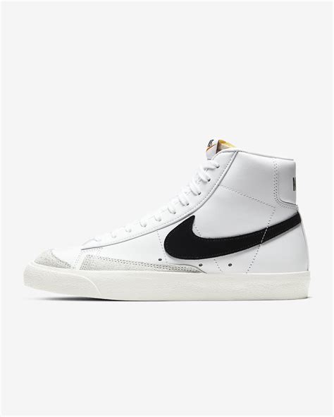 nike blazer vintage women.